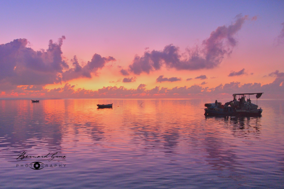 Port d’El Attaya dans les lumières roses du crépuscule, Kerkennah