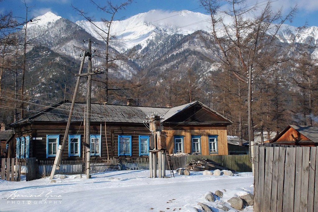 Archan, isba et pic Liouvbi :copyright: Bernard Grua