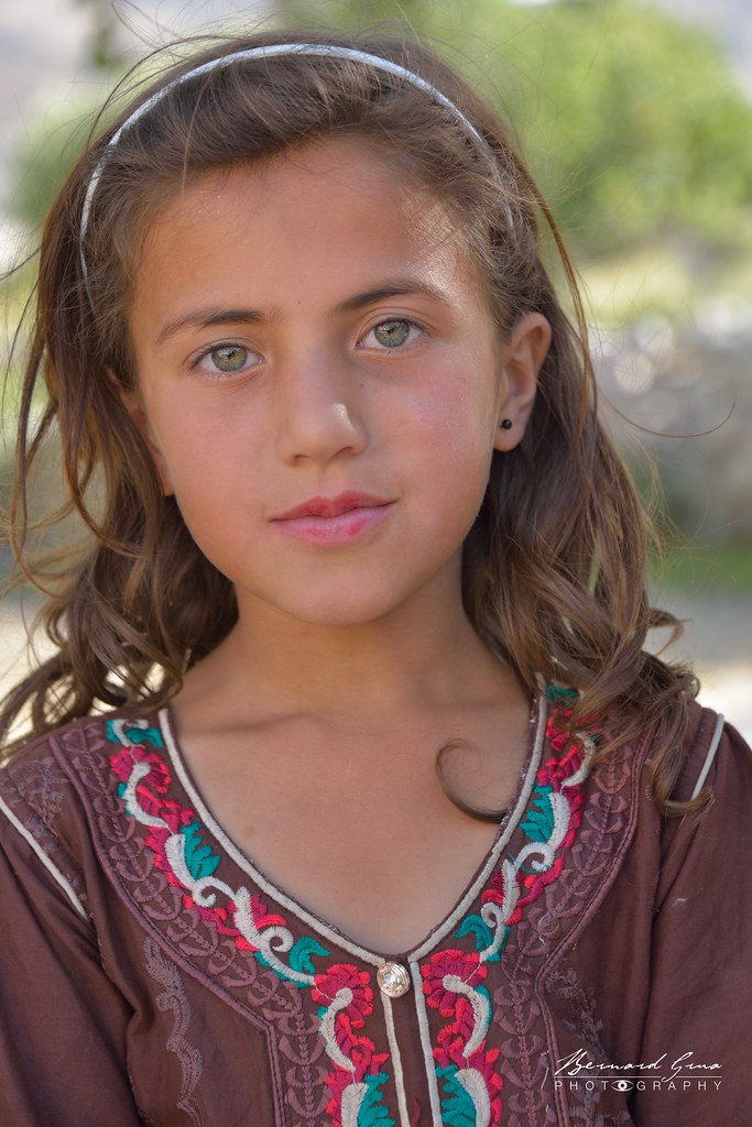 Bernard Grua, jeunes wakhis à Passu, Pakistan -  Sabeen