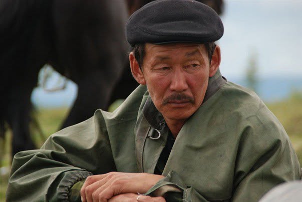 Бадма Дондоков, Soyot, sur la piste de Batagol, monts Saïan orientaux, Sibérie, 2008.