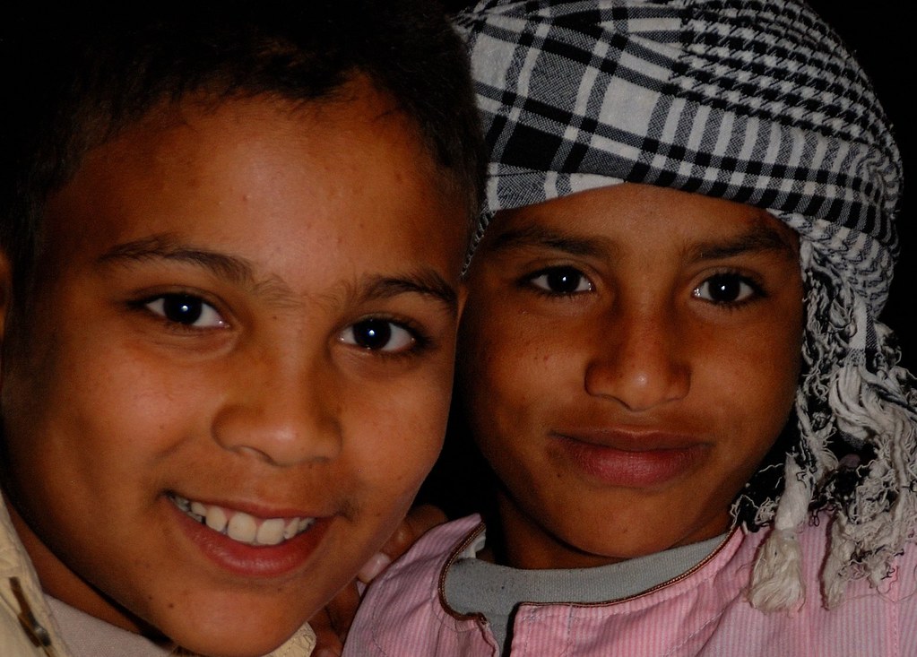 Enfants à Nur el Gurna, Louksor Egypte 